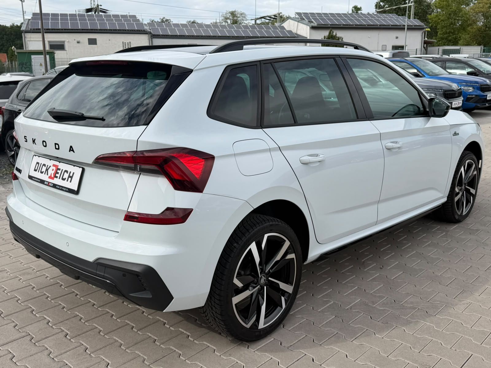 Fahrzeugabbildung SKODA Kamiq 1.5 TSI DSG Monte Carlo PANO*MATRIX*5J.GAR