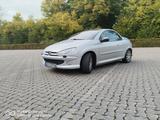 Peugeot 206 CC *AUTOMATIK*TÜV*NEUTEILE* - Peugeot 206 mit Panoramadach