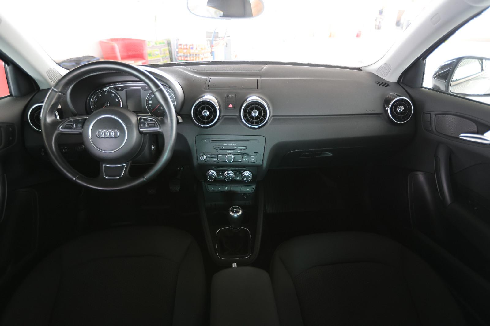 Audi A1 Sportback S LINE admired