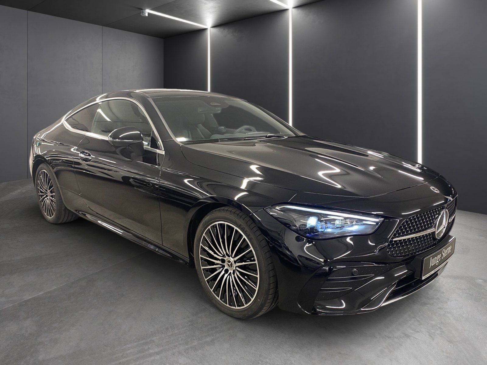Fahrzeugabbildung Mercedes-Benz CLE 200 AMG Plus*Pano*STDHZG*HUD*360*Totwink*Mem