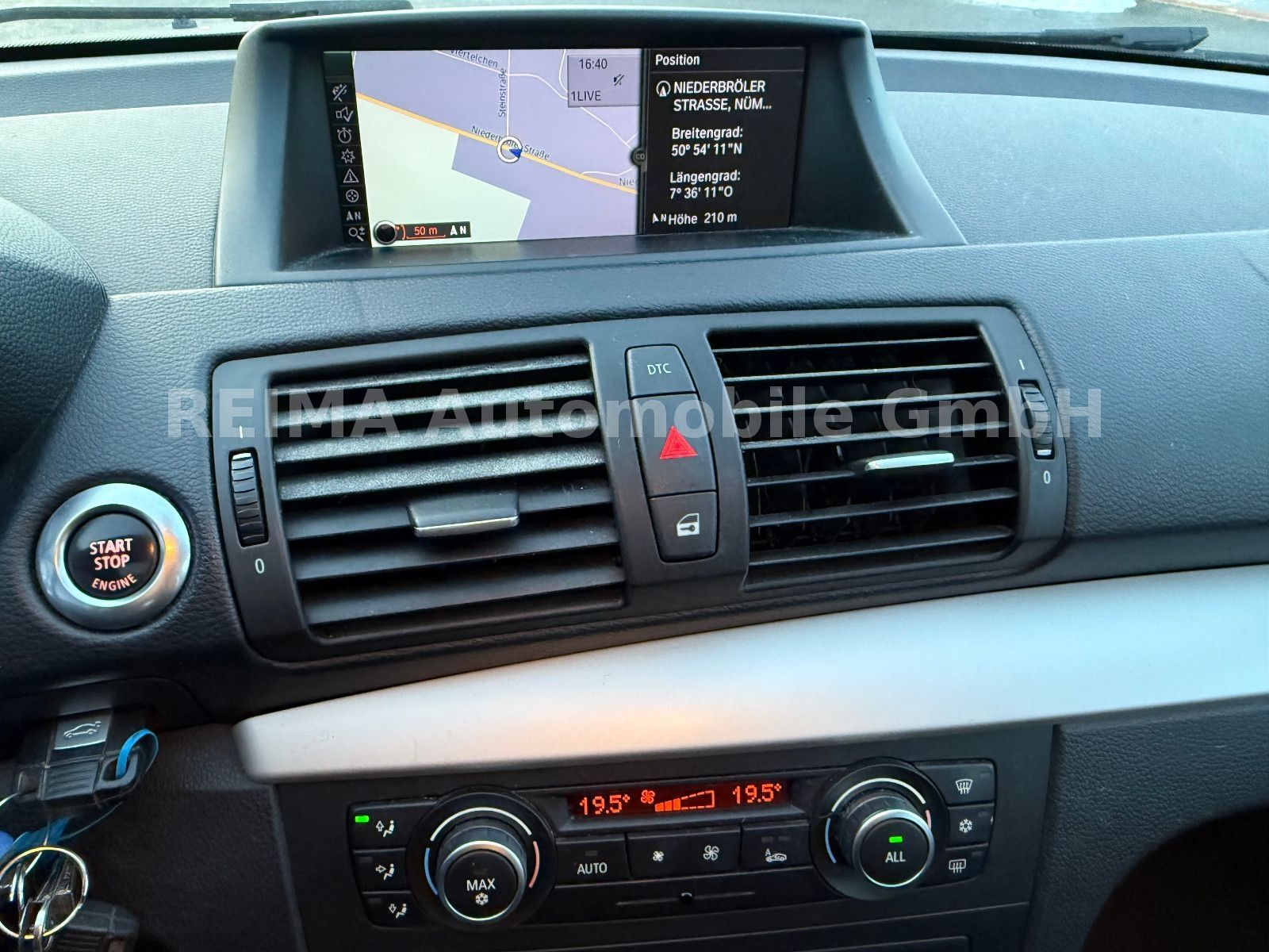 Fahrzeugabbildung BMW 123 D M-Sport Automatik, Xenon, Schiebedach