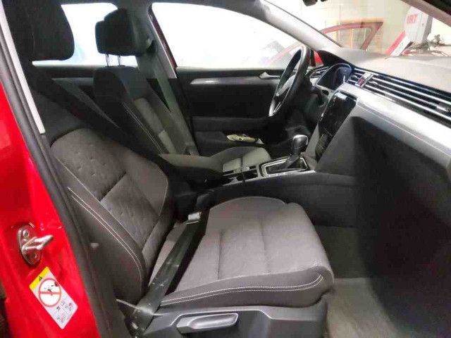 Volkswagen Passat Variant - Bild 8