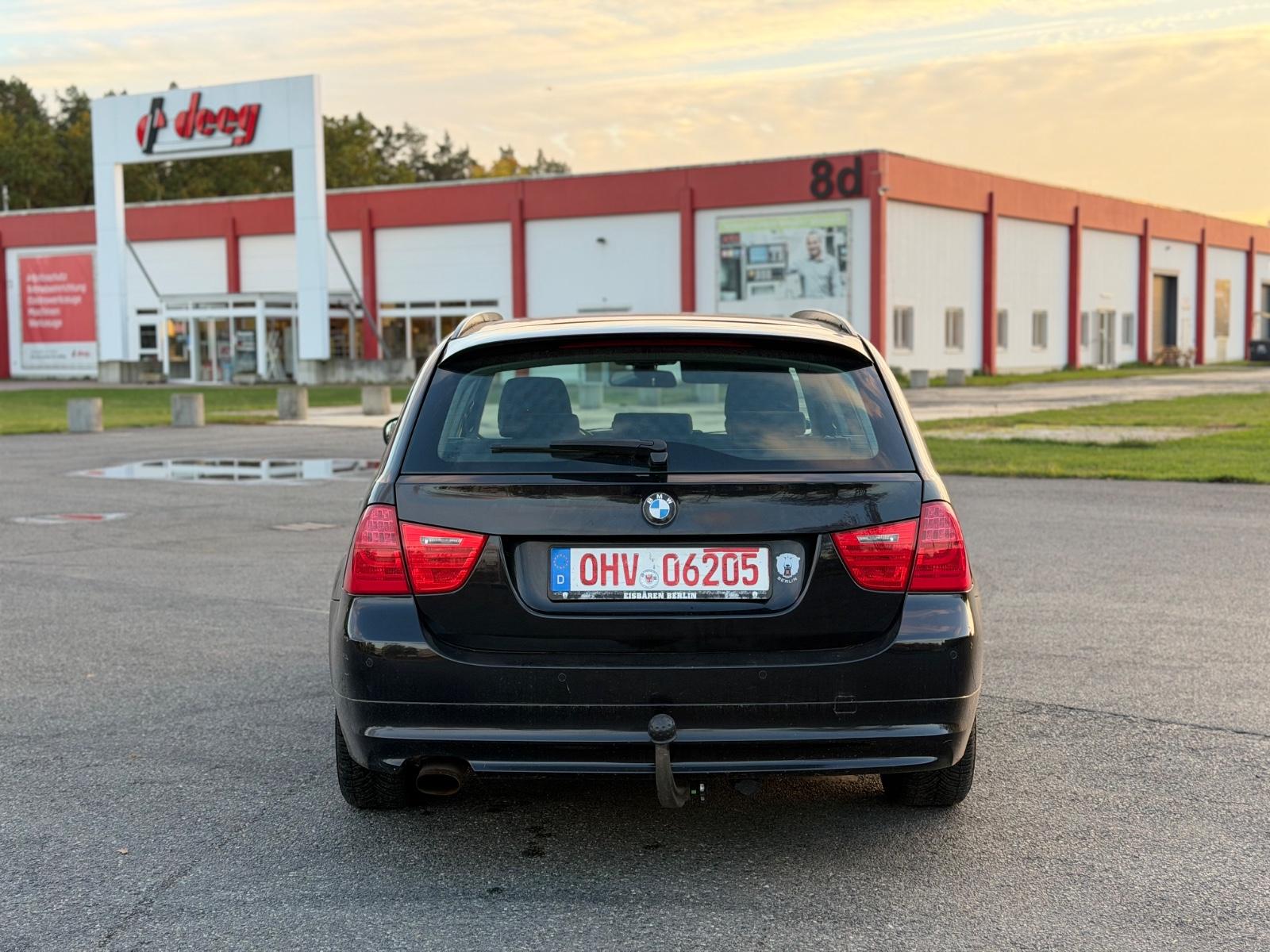 BMW 318 2012 — photo 8