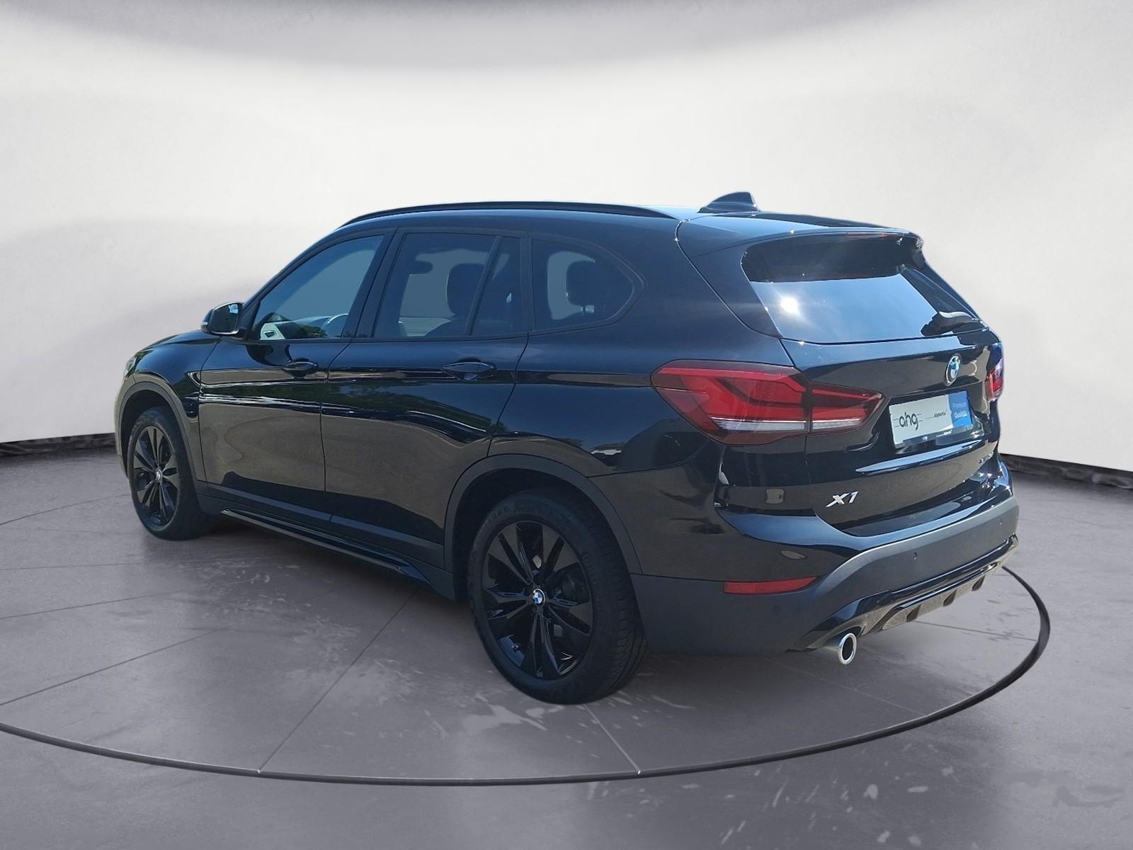 BMW X1 sDrive18i Sport Line Panorama Klimaaut. PDC e, миниатюра 4