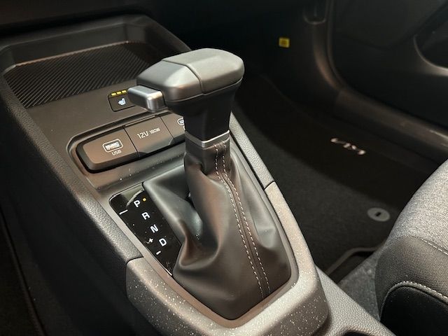 Fahrzeugabbildung Kia Stonic Vision Navi Klimaautom DAB SHZ LenkradHZG