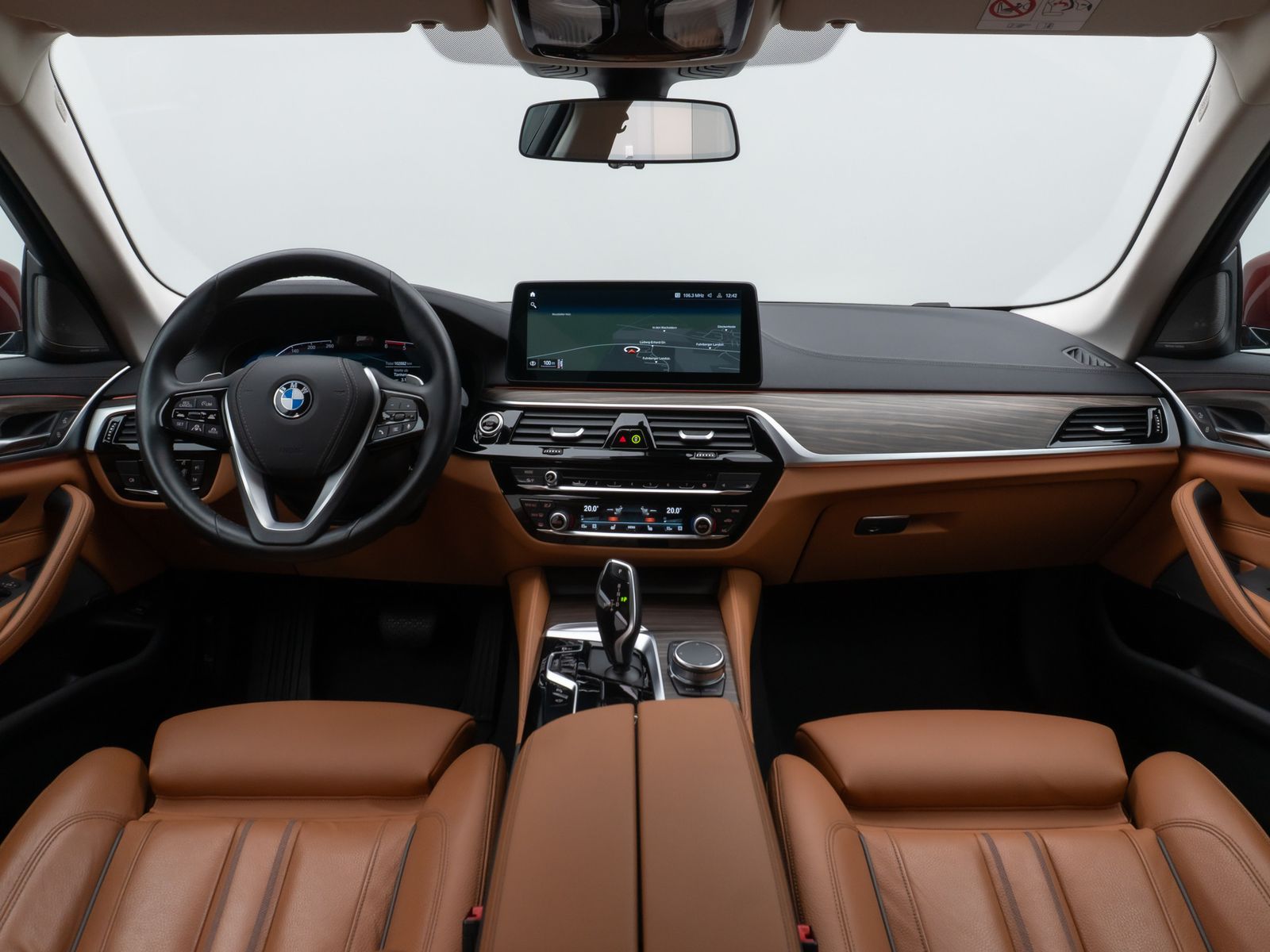 Fahrzeugabbildung BMW 540d xD LuxuryLine 360°Laser HUD DAB H/K Komfort