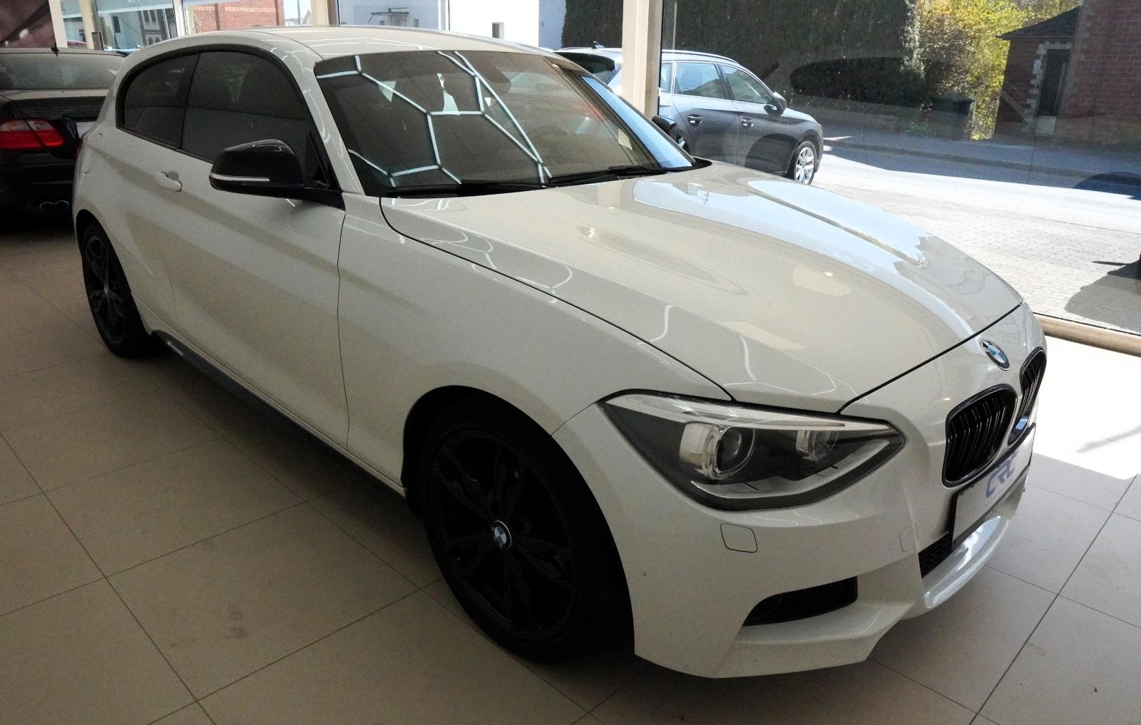 Fahrzeugabbildung BMW 120d M-Paket *Harman/Kardon*Shz*Bi-Xenon*