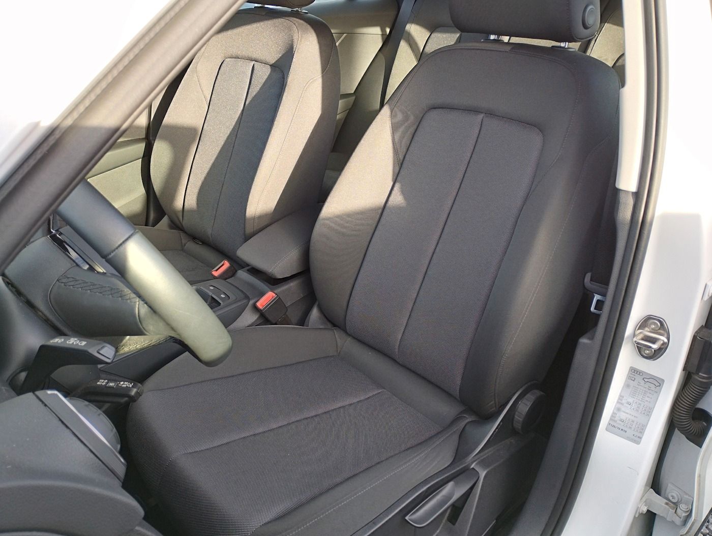 Fahrzeugabbildung Audi Q2 1.5 35 TFSI advanced DSG MATRIX Kamera ACC SH