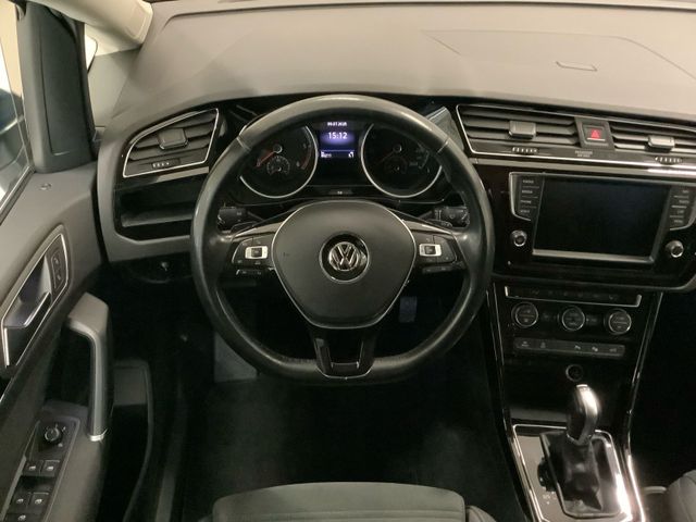 Touran Highline 2,0 TDI 110 kW DSG  LED, AZV, Na