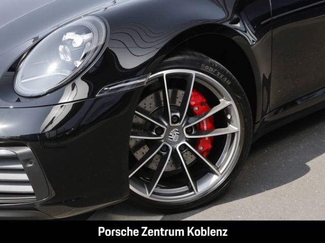 Porsche 992 (911) Carrera S Cabriolet foto 11