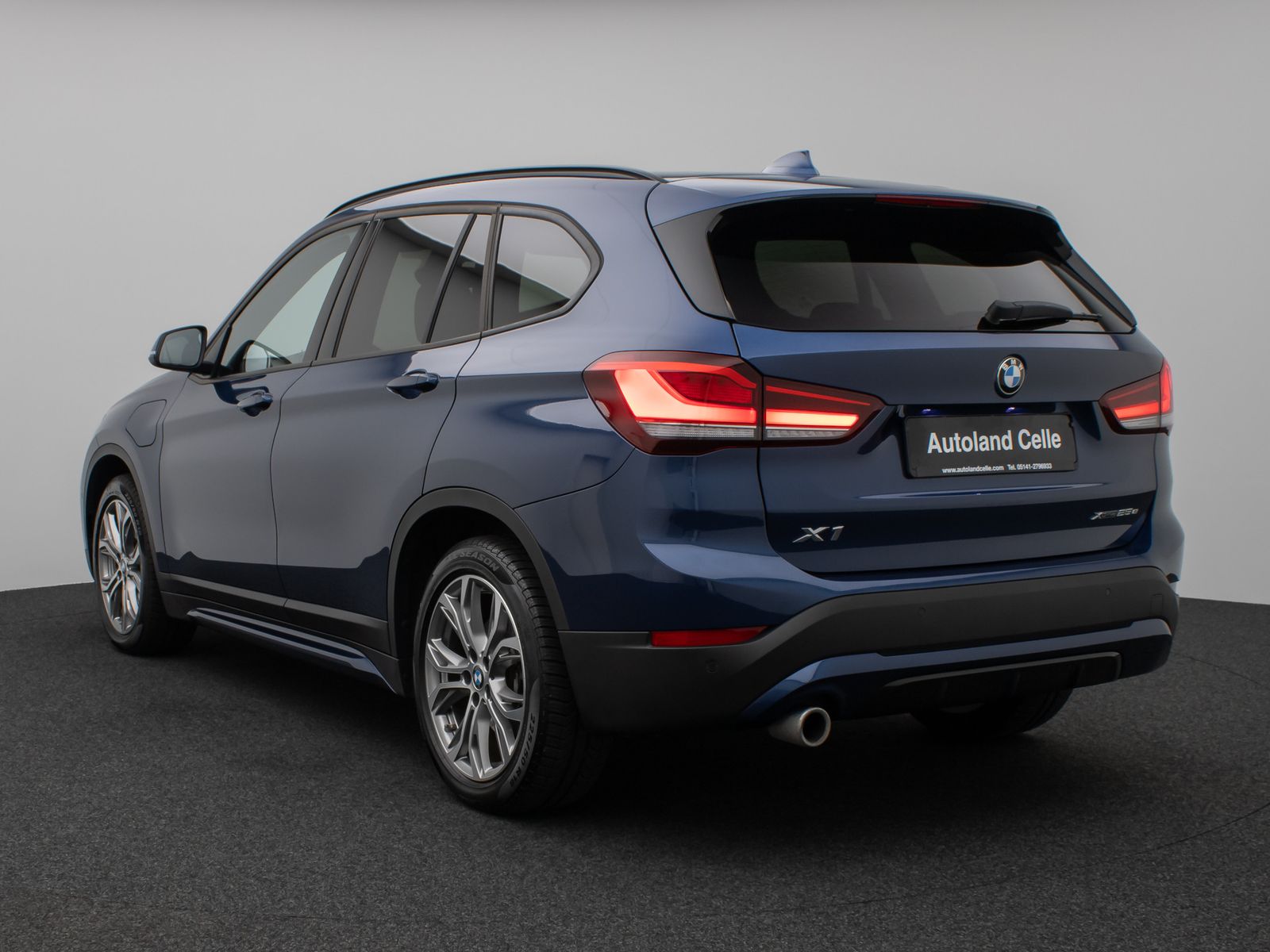 Fahrzeugabbildung BMW X1 xD25e Sport Line Parkassist DAB HiFi Komfort
