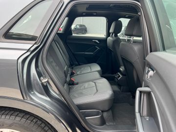 Fahrzeugabbildung Audi Q3 40 TFSI Quattro S-tronic S-line Pano Virtual