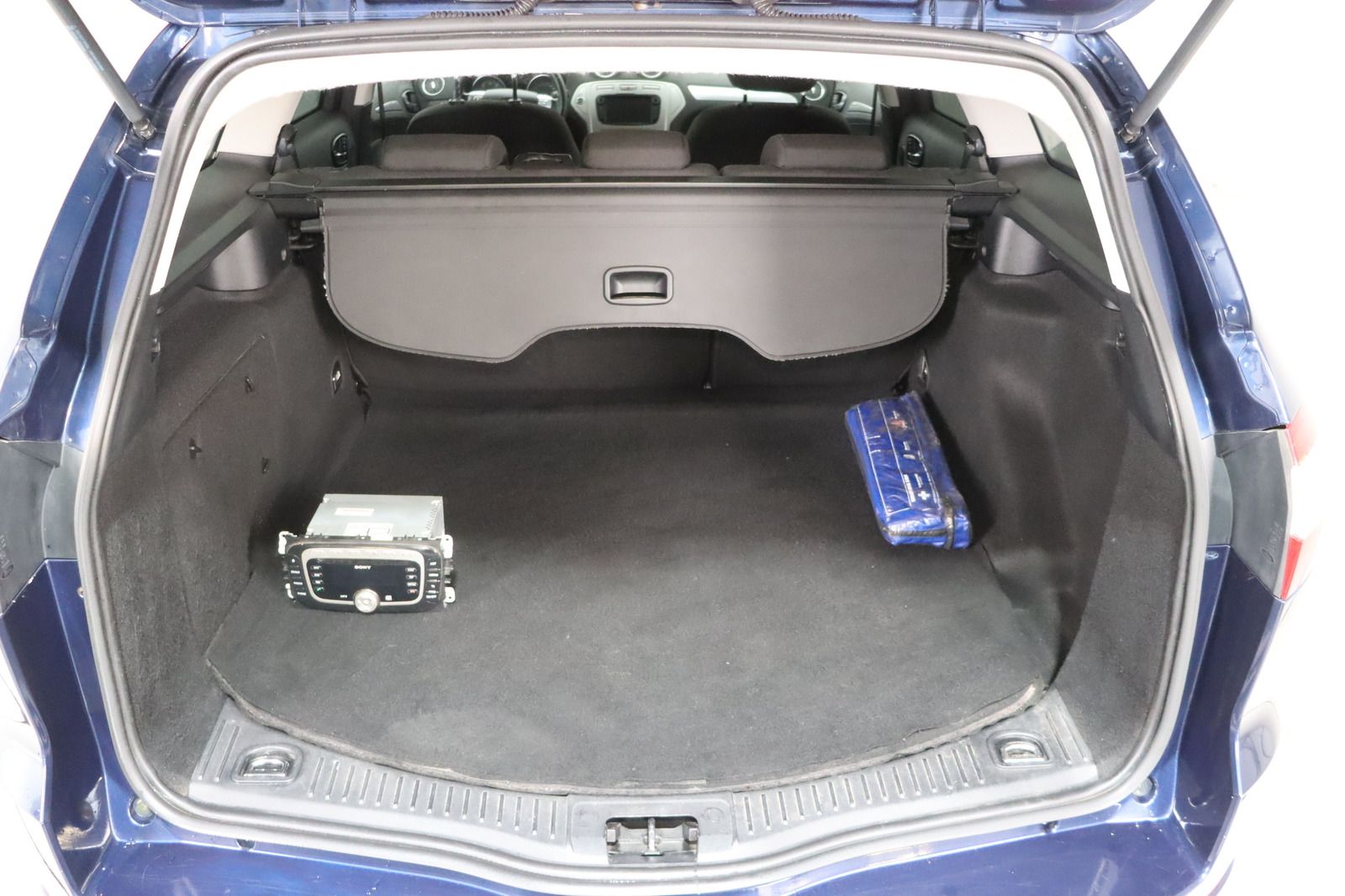 Fahrzeugabbildung Ford Mondeo Turnier 2.0 Ambiente * HU/AU neu