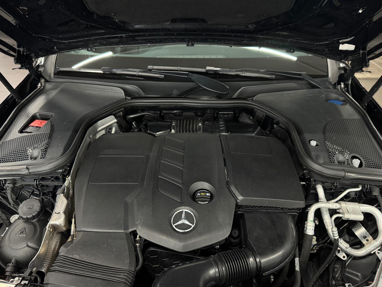 Mercedes-Benz E 220d T-Modell AMG/MULTIBEAM/BURMESTER/AHK!
