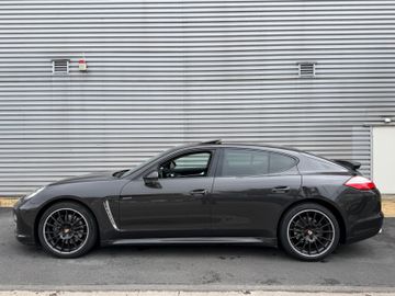 Porsche Panamera - 11