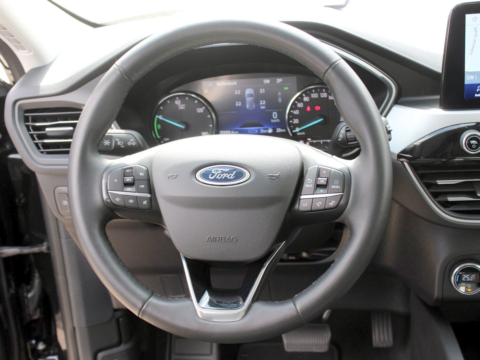 Fahrzeugabbildung Ford Kuga Plug-In Hybrid Cool & Connect
