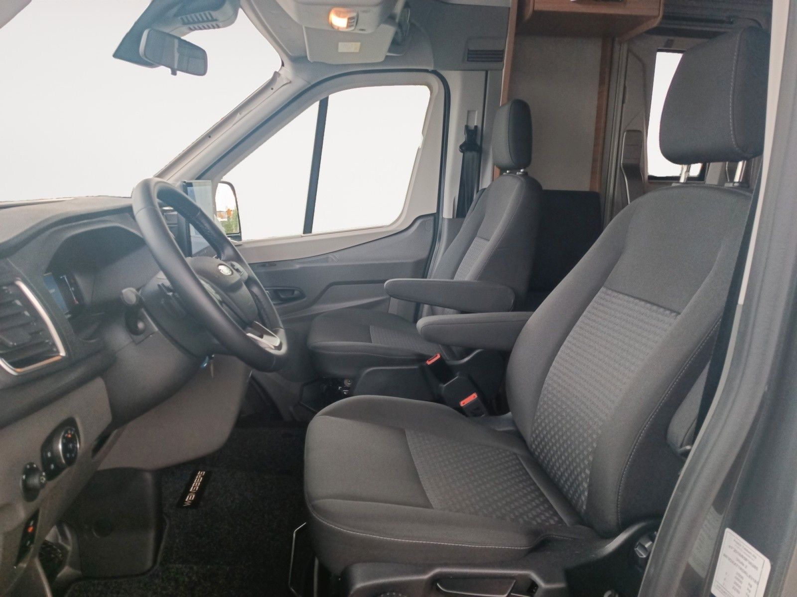 Fahrzeugabbildung Weinsberg CaraSuite 700 MEG Ford *Automatik*TV*Xenon