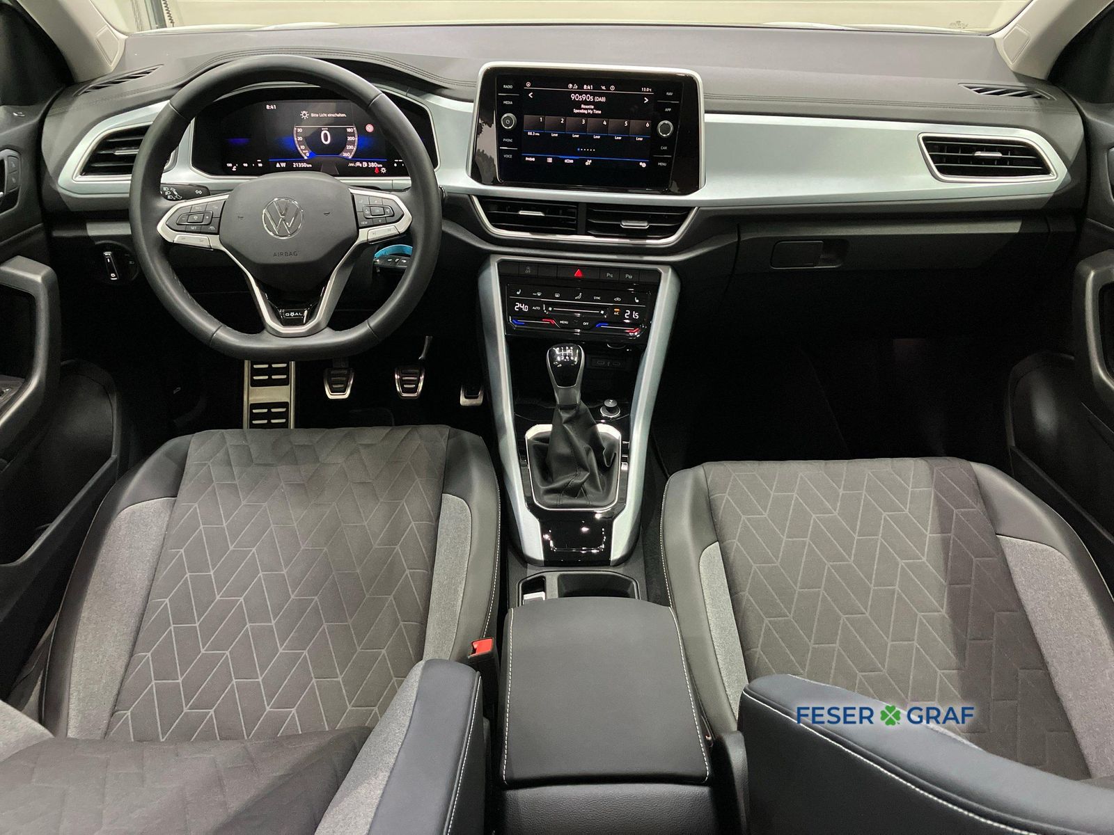 Volkswagen T-Roc - Bild 11