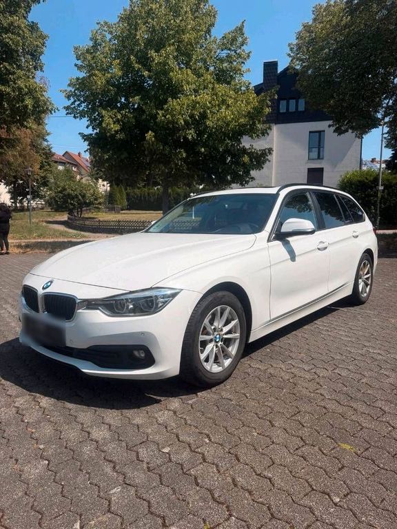 Image of BMW 320