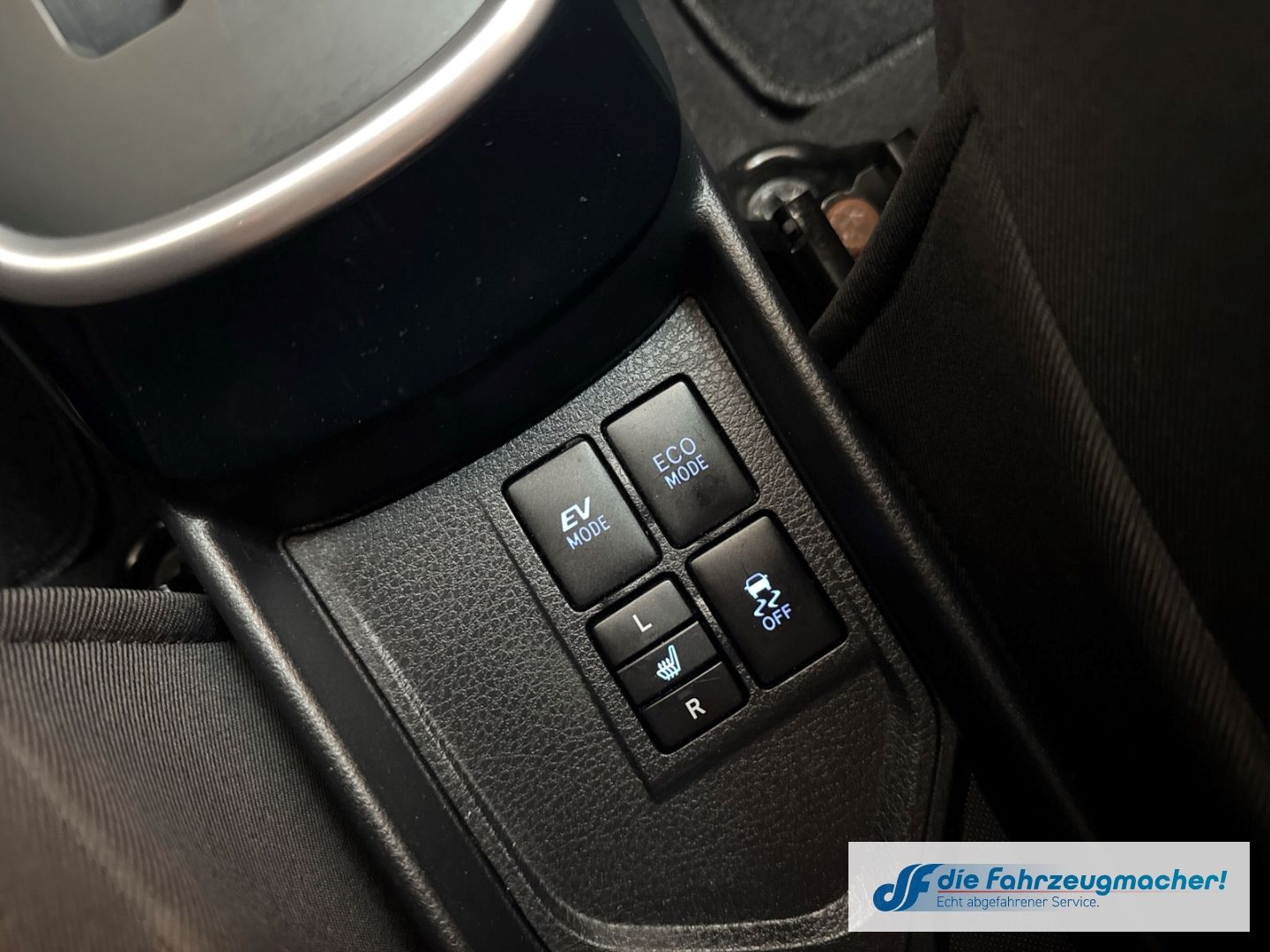 Fahrzeugabbildung Toyota Yaris Style Hybrid Mehrzonenklima DAB SHZ Keyles