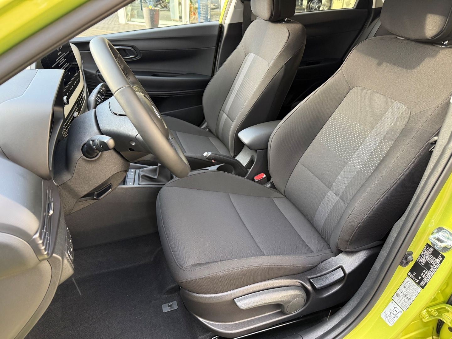 HYUNDAI i20 Select Family Navi Apple CarPlay Android Aut - Image 10