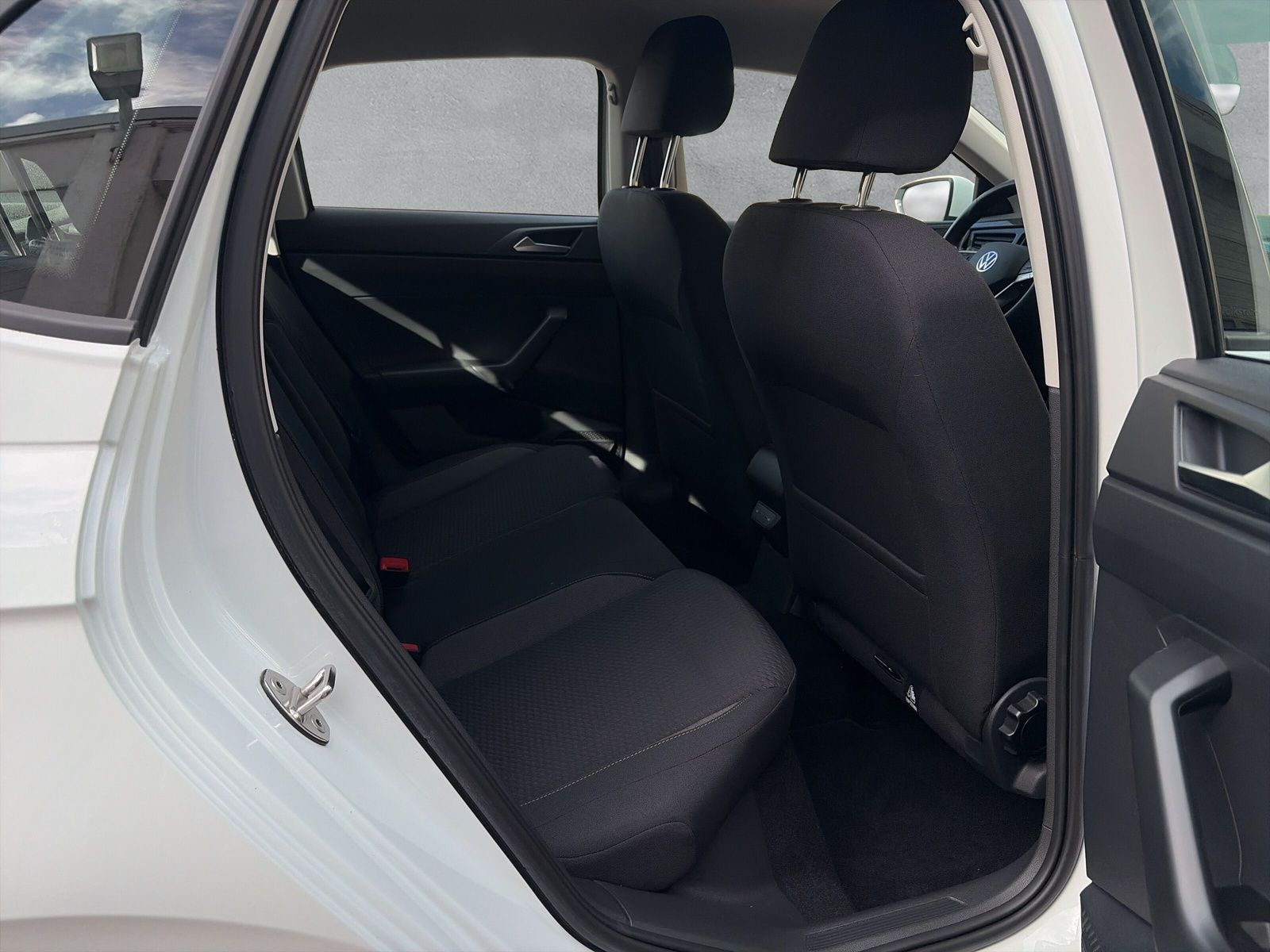 Fahrzeugabbildung Volkswagen Polo Life 1.0 TSI MFK SHZ AppConnect