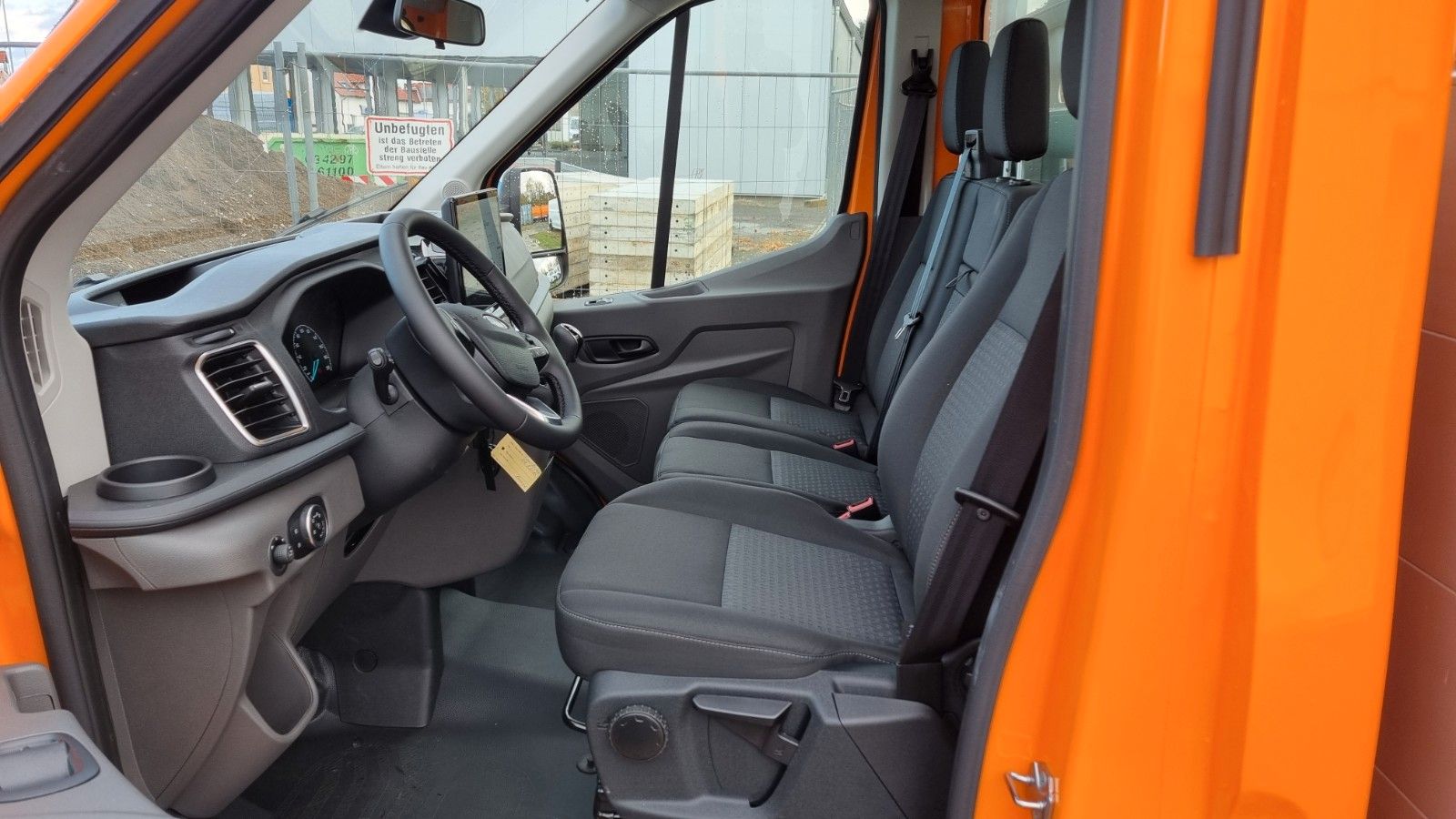 Fahrzeugabbildung Ford Transit Pritsche 350 L3 Einzelkabine Trend