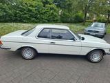 Mercedes-Benz CE 230 - Mercedes-Benz CE-Klasse: Coupe