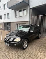 Mercedes-Benz ML 270 CDI Final Edition Final Edition - schwarze Mercedes-Benz ML 270