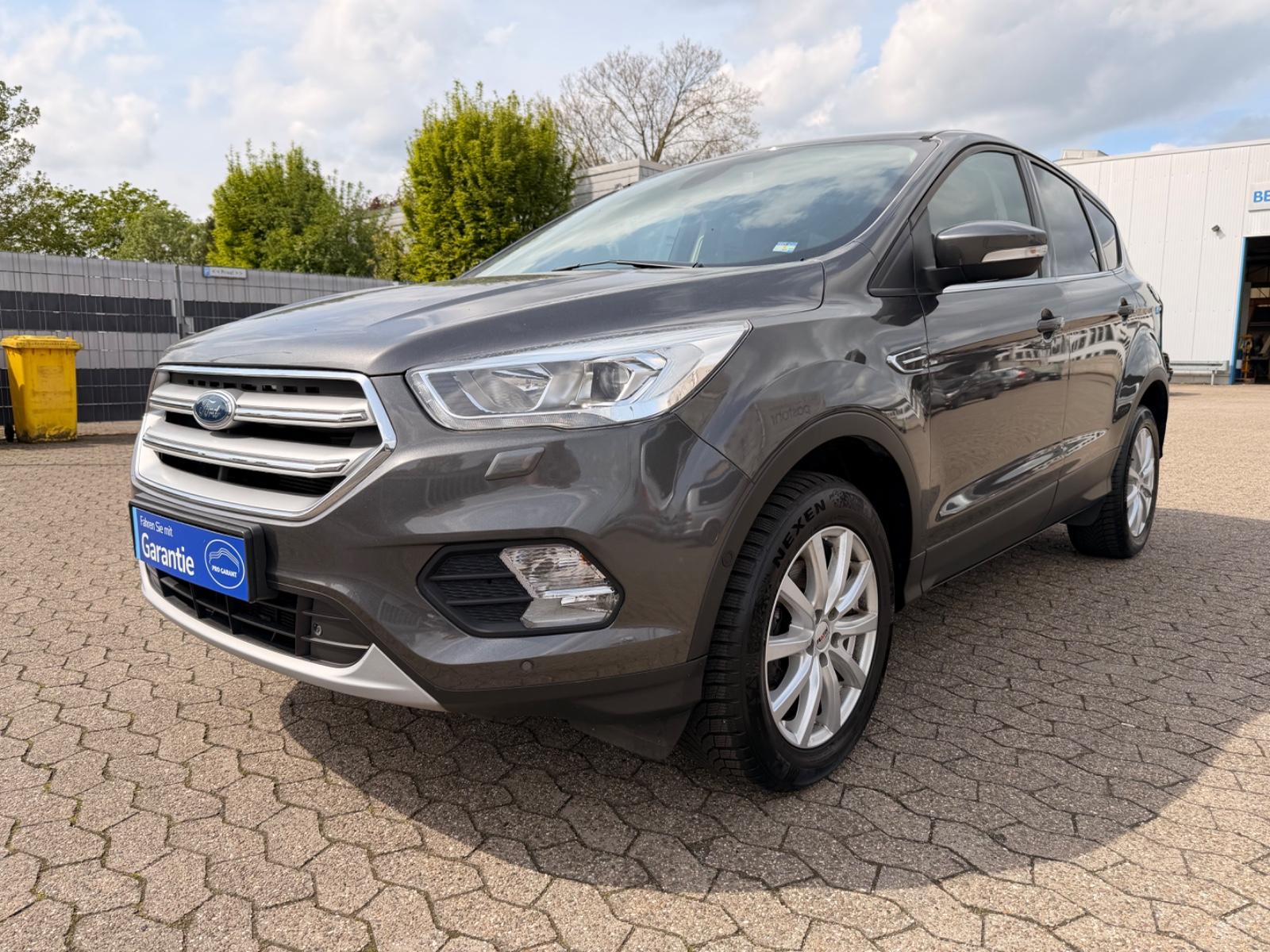 Ford Kuga Titanium/2.HD/KLIMA/NAVI/LED/AHK/SHZ/TÜV Ne