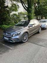 Mercedes-Benz GLA 200 DCT - - Mercedes-Benz GLA 200 Gebrauchtwagen in Dortmund