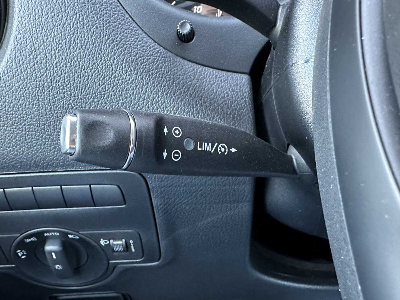Fahrzeugabbildung Mercedes-Benz eVito 112 Klima Kamera Audio 30 Sitzheiz Tempom.