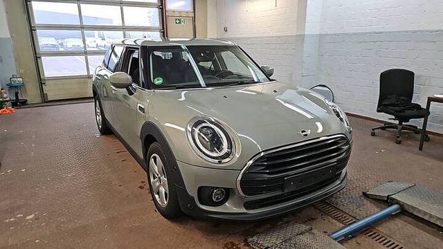 MINI COOPER Clubman Cooper Essential Trim *AHK*