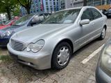 Mercedes-Benz C 180 ELEGANCE Tüv 11.26 + Service 11.26 - gebrauchte Mercedes-Benz C-Klasse aus dem Jahr 2001