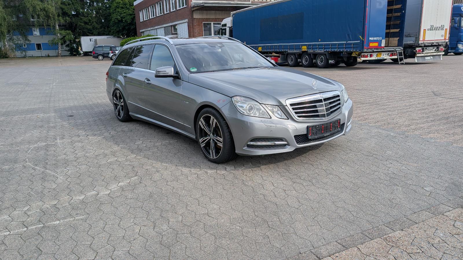 Mercedes-Benz E 350 E T-Modell E 350 CDI