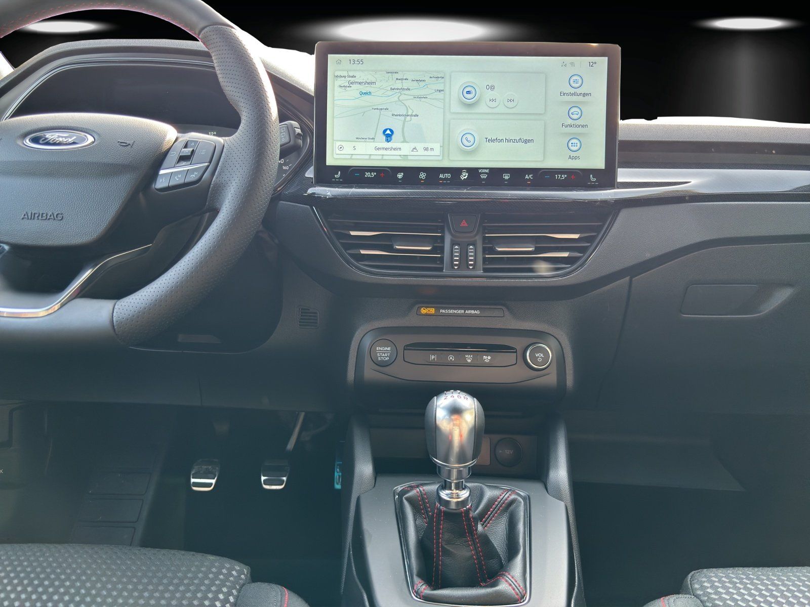 Fahrzeugabbildung Ford Focus Turnier 1,0 Ecoboost ST-Line