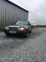 Mercedes-Benz W124 260E - Mercedes-Benz 260 von privat