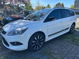 Ford Focus Turnier Titanium - Ford Focus aus 2010: Titanium