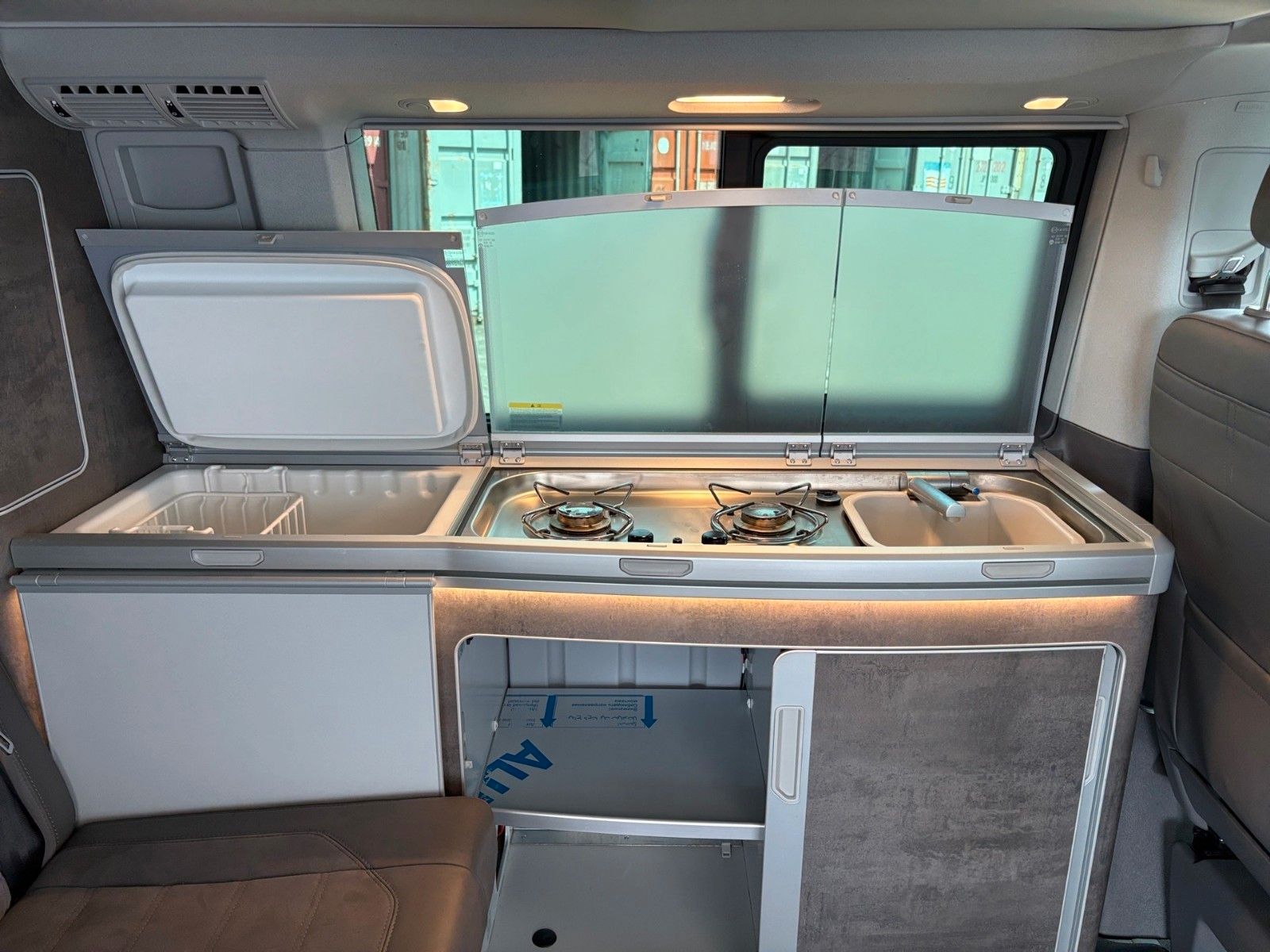 Fahrzeugabbildung Volkswagen T6 California Ocean