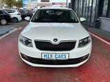 Skoda Octavia Combi 2.0 TDI Style/AUTOM/SHZ/PANO./EU6 - Skoda Octavia: Eu