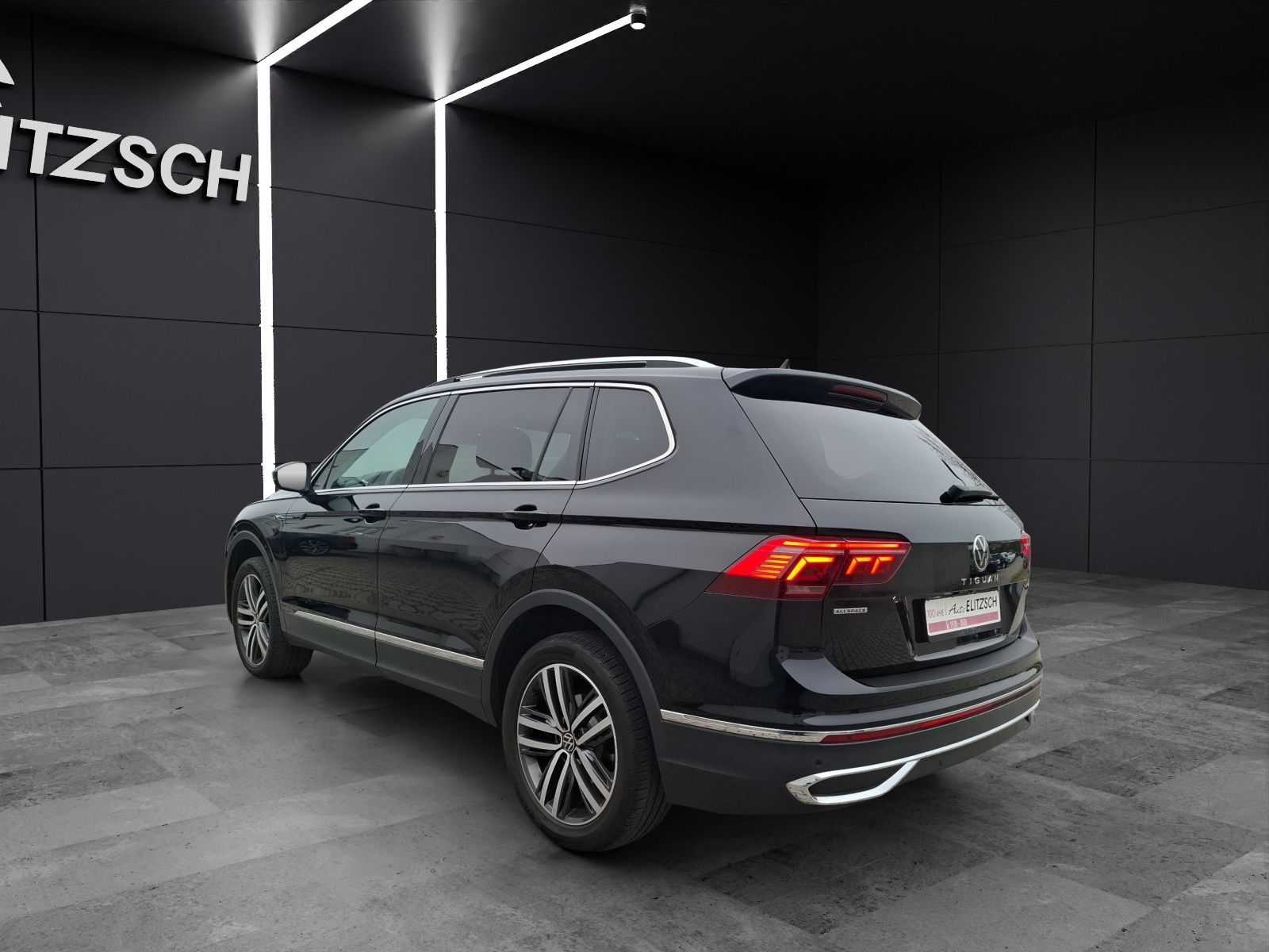 Fahrzeugabbildung Volkswagen Tiguan Allspace TDI Elegance DSG 4M Matrix Navi