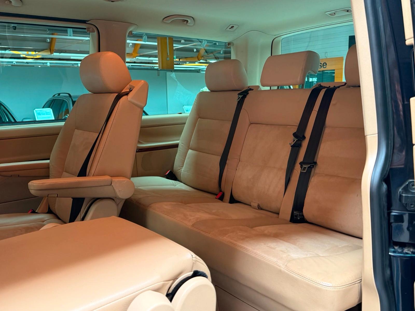 VOLKSWAGEN T5 MULTIVAN HIGHLINE 3.2 V6 235ch 4MOTION - GPL - TOIT PANORAMIQUE - PORTES ÉLECTRIQUES - GPS - CUIR/ALCANTARA