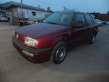 Volkswagen Vento**1.Hand*Tüv.10-2027** - Volkswagen Vento mit Diesel-Antrieb