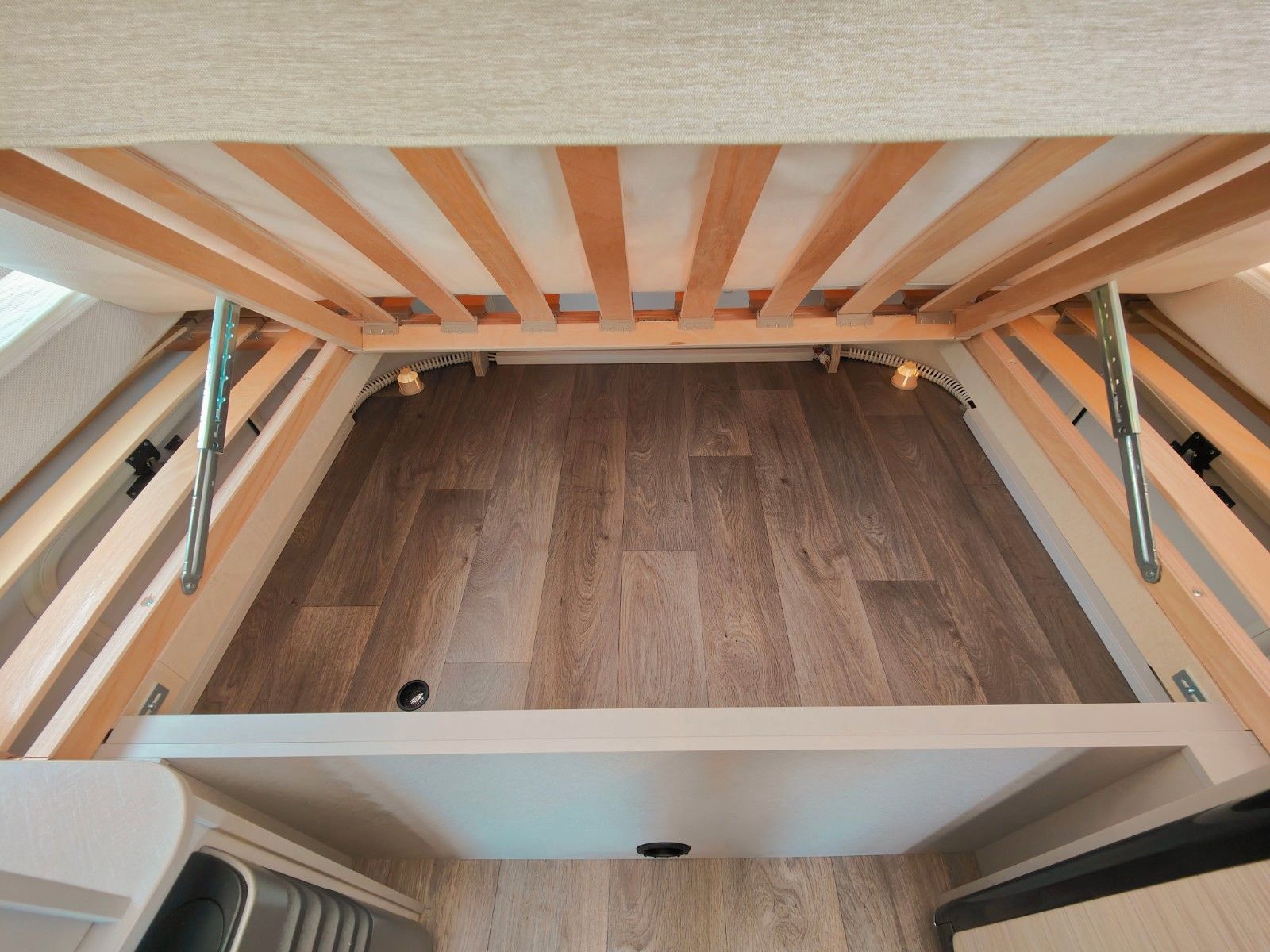 Fahrzeugabbildung HYMER / ERIBA / HYMERCAR Touring 310 Urban - SPRING SALE -