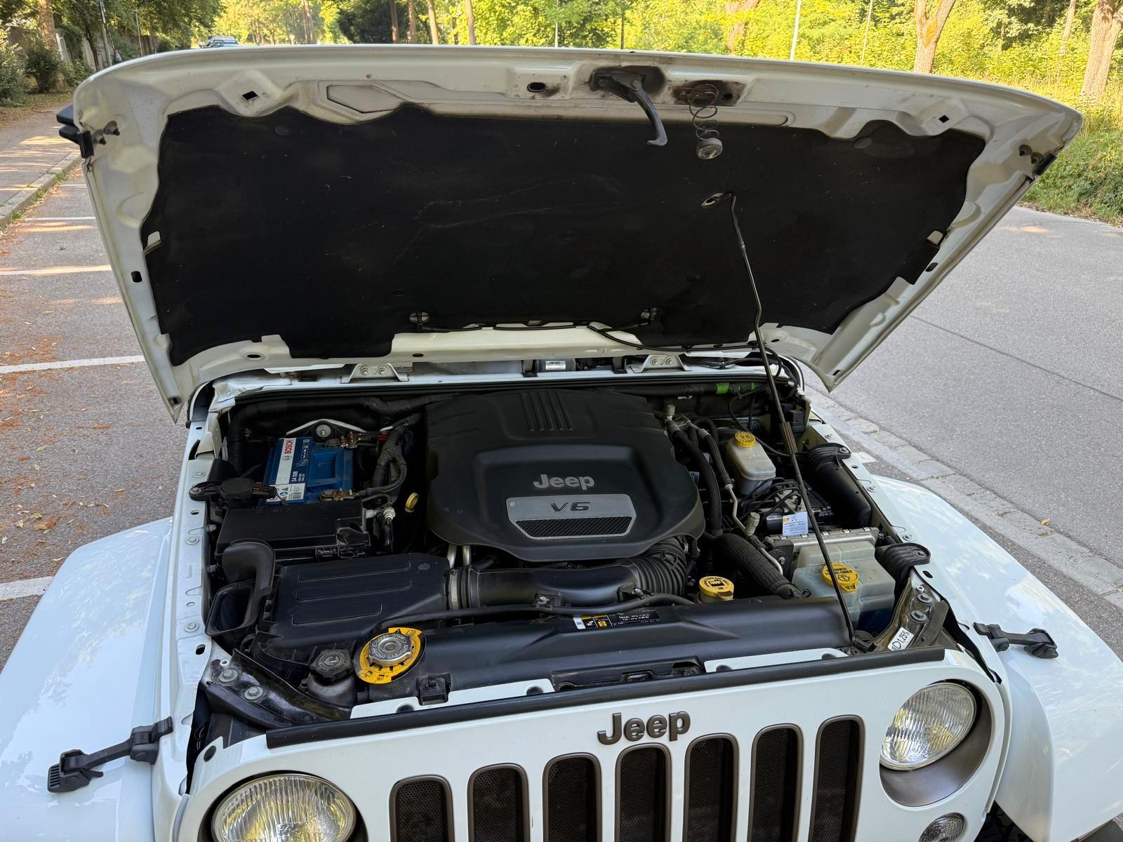 Jeep Wrangler Unlimited Sport 3.6 V6 284ch - 1 ère main - Carnet entretien - Toit ouvrant - Sièges chauffants