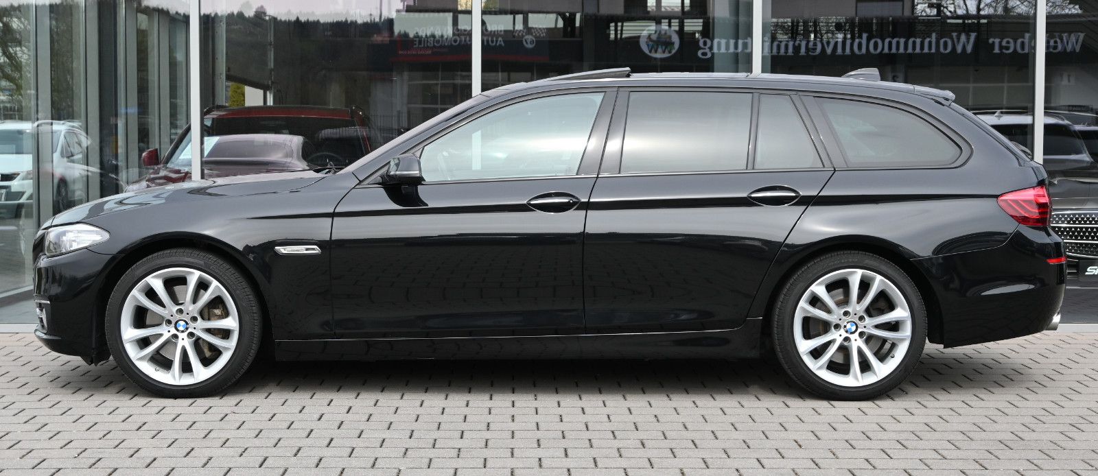 Fahrzeugabbildung BMW 535d xDr Touring Luxury °HUD°H/K°SITZKLIMA°STHZG