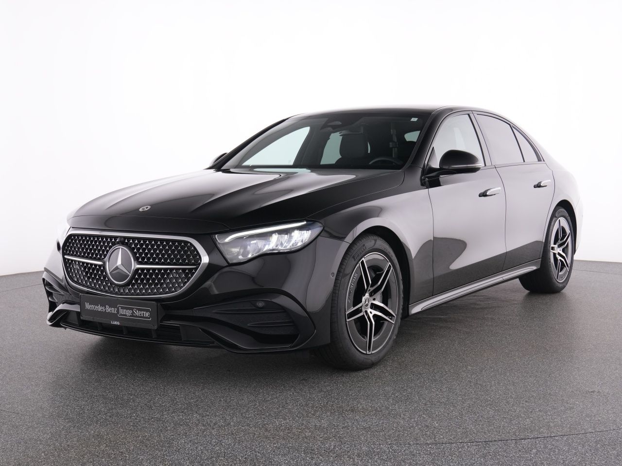 Mercedes-Benz E 220 d AMG+MBUX+LED-HP+Pano+KeylG+Amb+NIght+RFK imagem 2