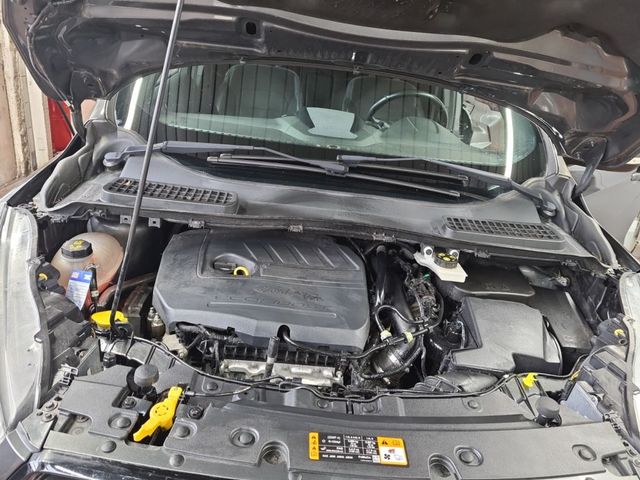 Kuga 1.5 EcoBoost 4x4 Aut. ST-Line