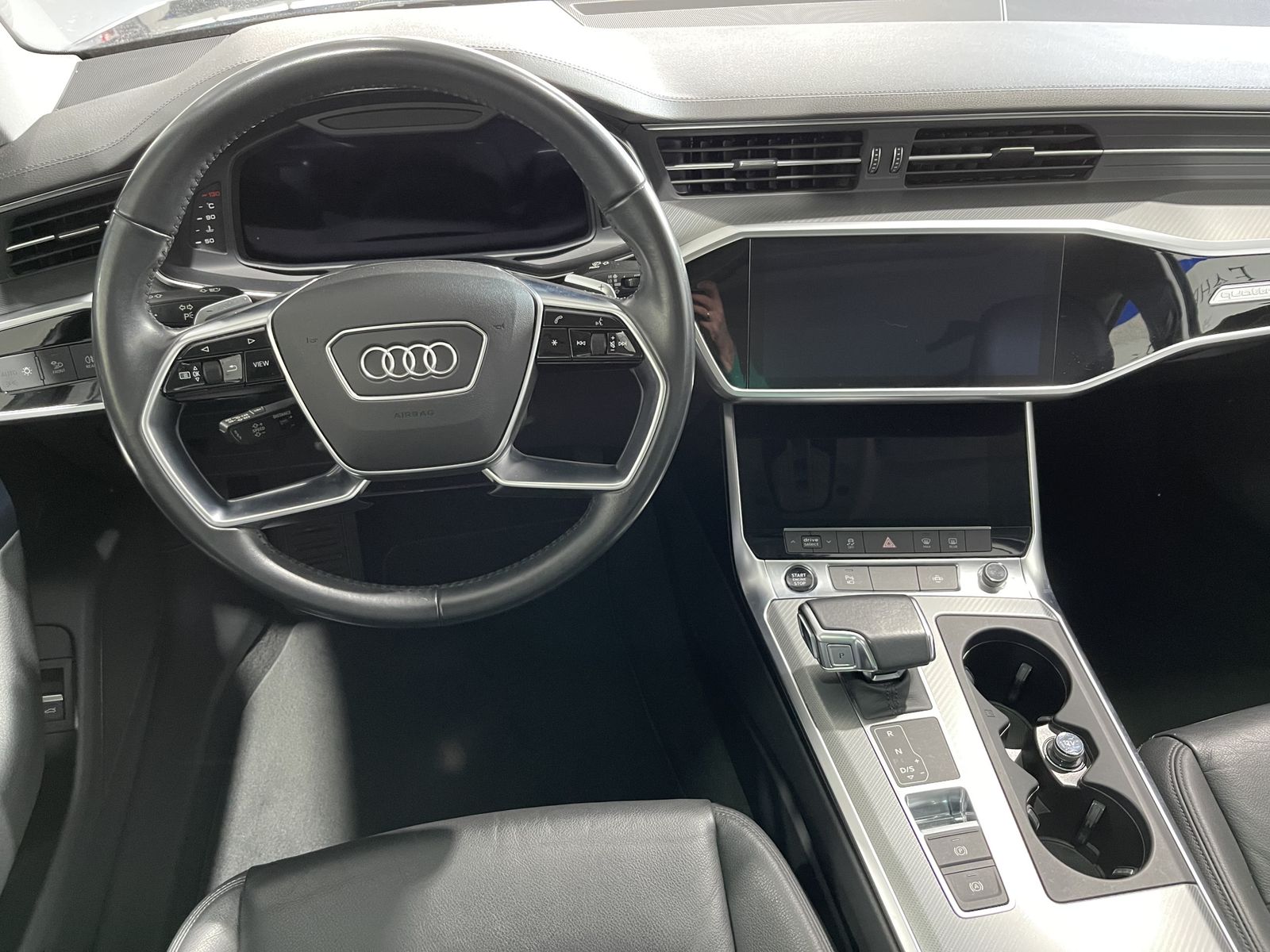 Fahrzeugabbildung Audi A6 50 TDI*Quattro*AHK*LED-Matrix*Leder*Cam*Pano*