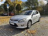 Hyundai i30 1.6 CRDi gepflegt, sparsam und zuverlässig - Hyundai i30 aus 2010 mit Diesel-Antrieb